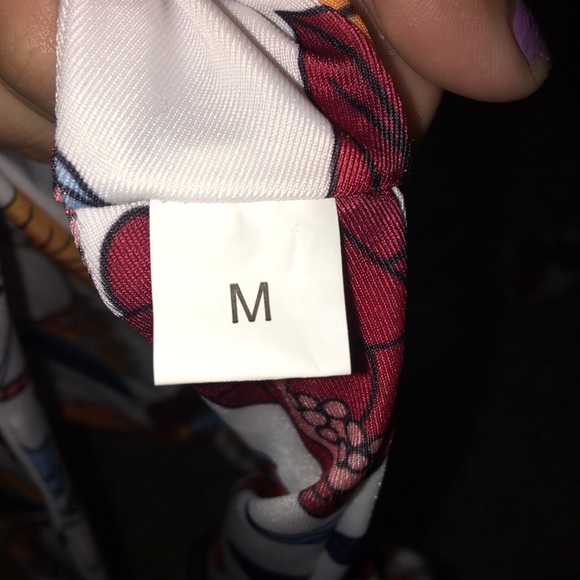 Cute floral bikini - Picture 2 of 3